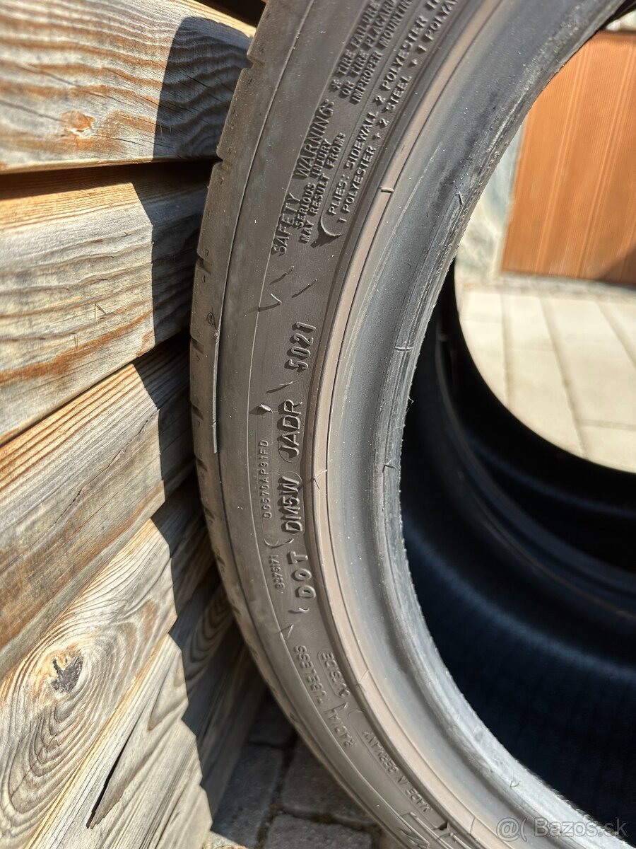 Dunlop letné 255/40/19 - 2