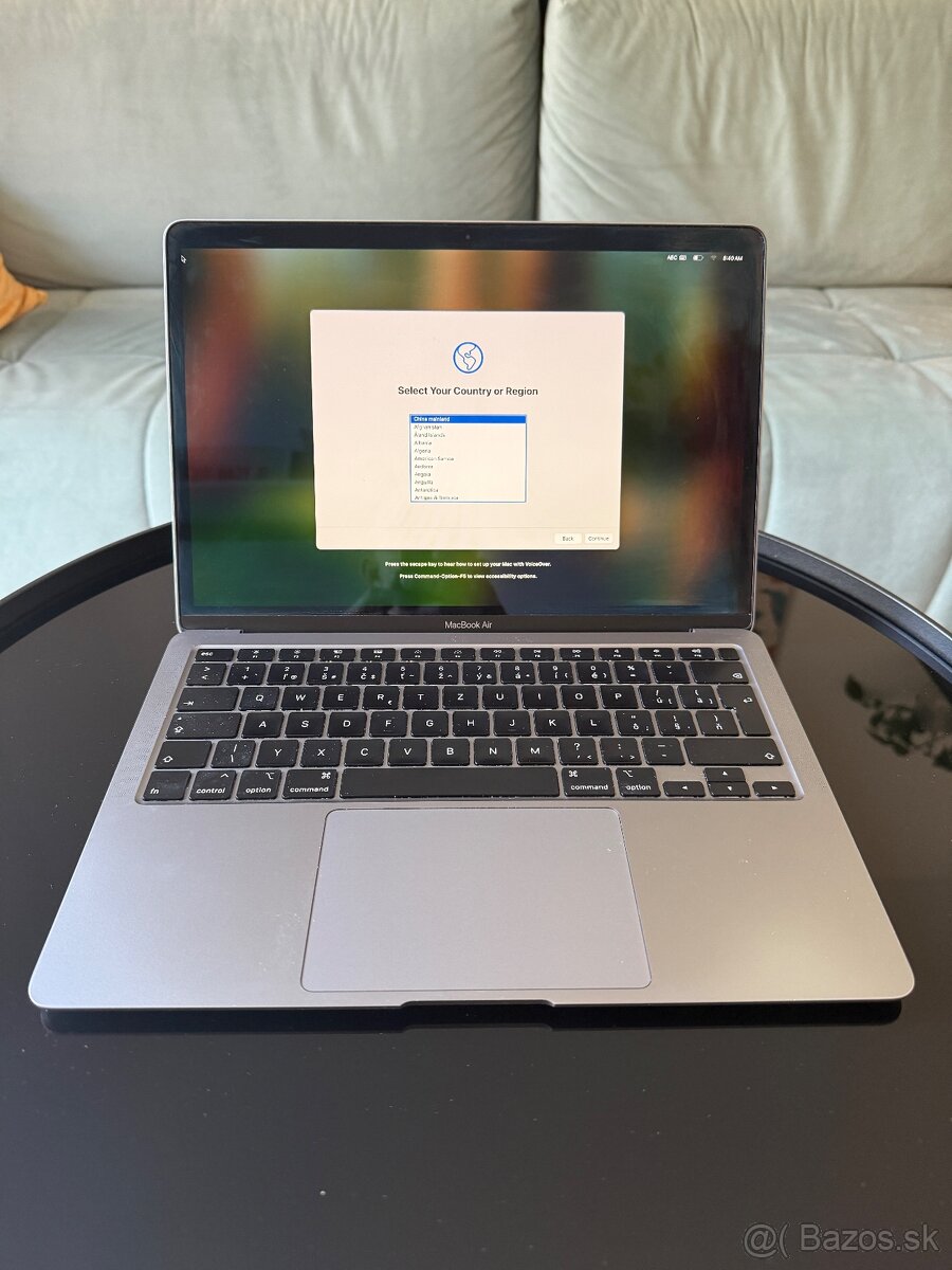MacBook Air 2020, i3, 8GB RAM, 256GB - 2