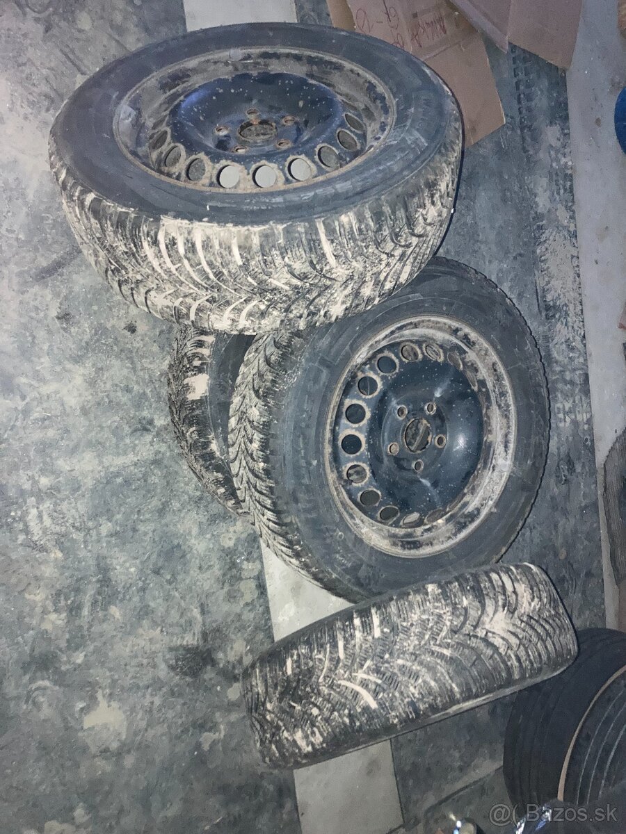 Zimné pneumatiky Hankook, dezén 5 mm - 2