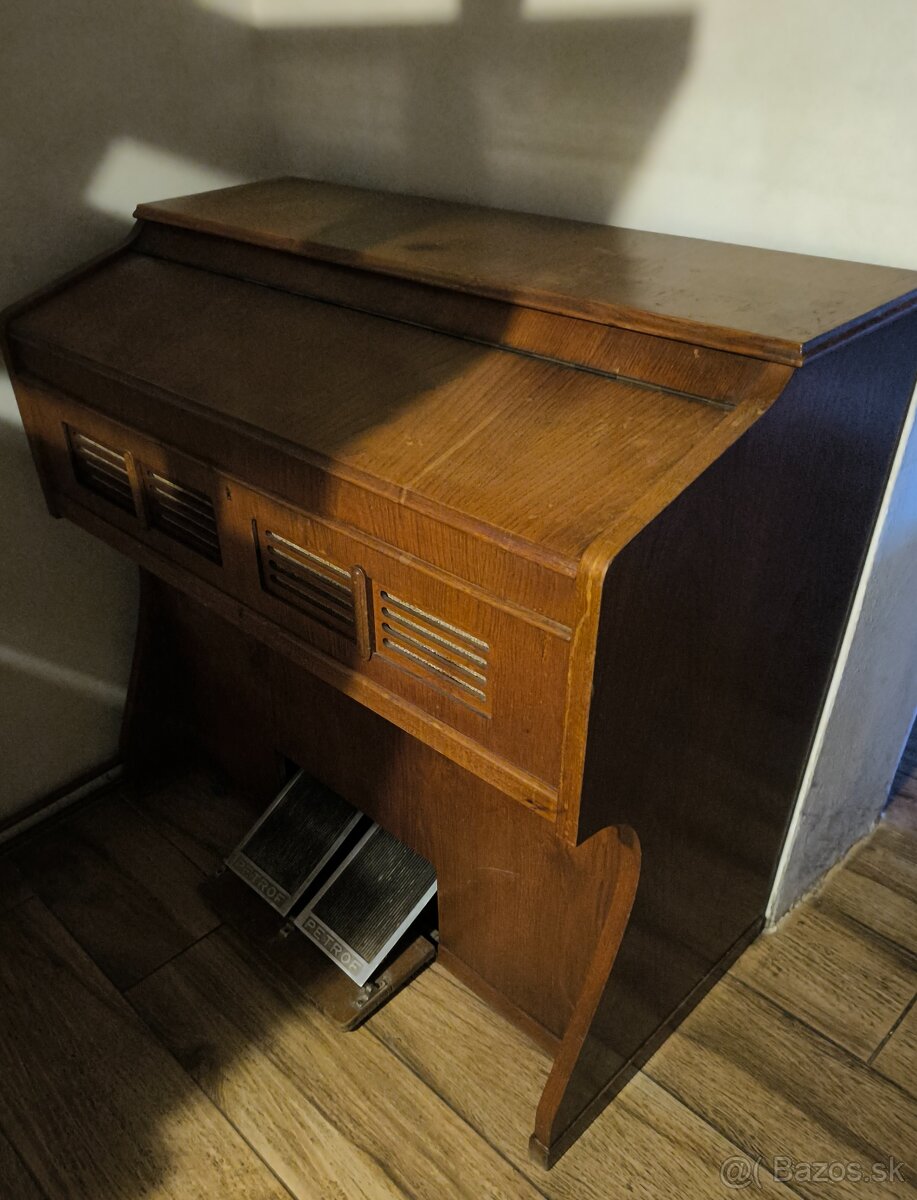 Predám harmonium - 2
