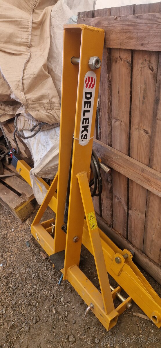 Žeriav hydraulický pre traktor DELEKS EL-500 - 2
