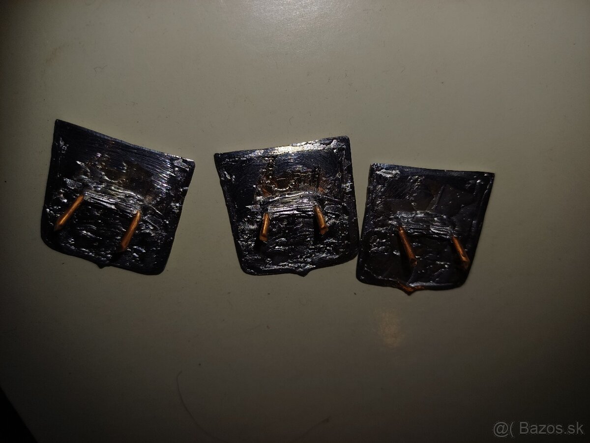 Predám prvý ty capicovych odznakov slovensky stat - 2