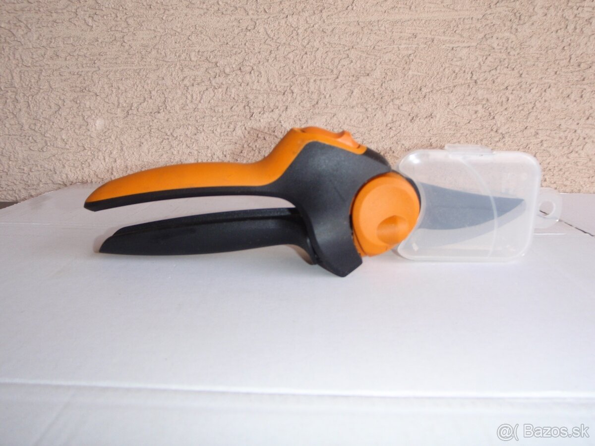 Nožnice FISKARS PX 94 - 2