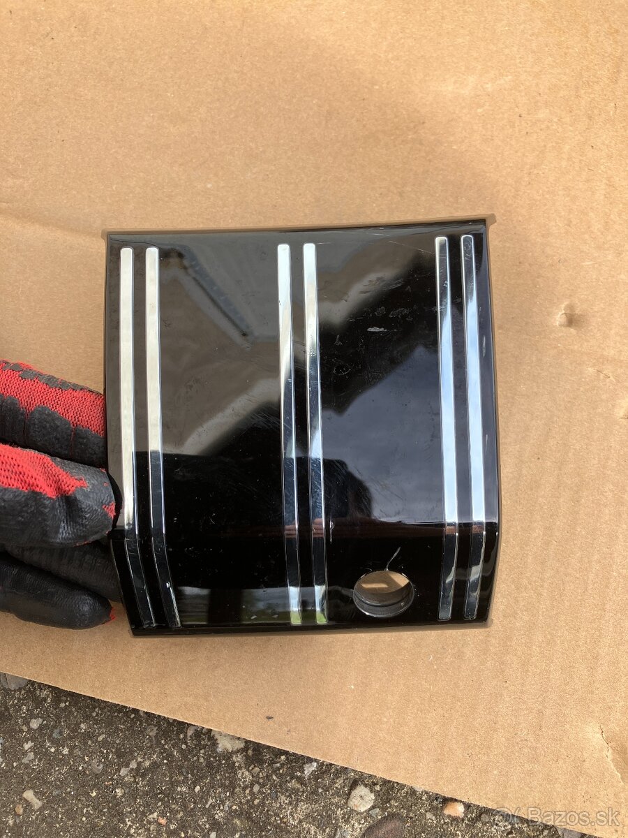 Kryt krytka acc Radaru ŠKODA SUPERB III lift - 2