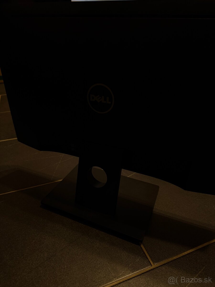 Monitor DELL - 2