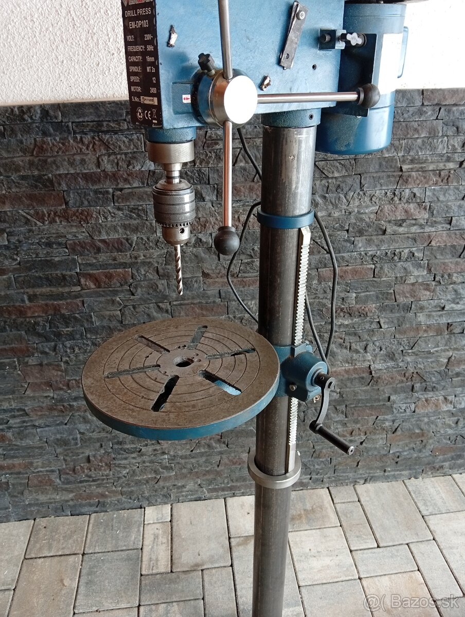 Vŕtačka - 2