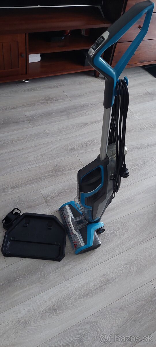 Vysávač Bissel - 2