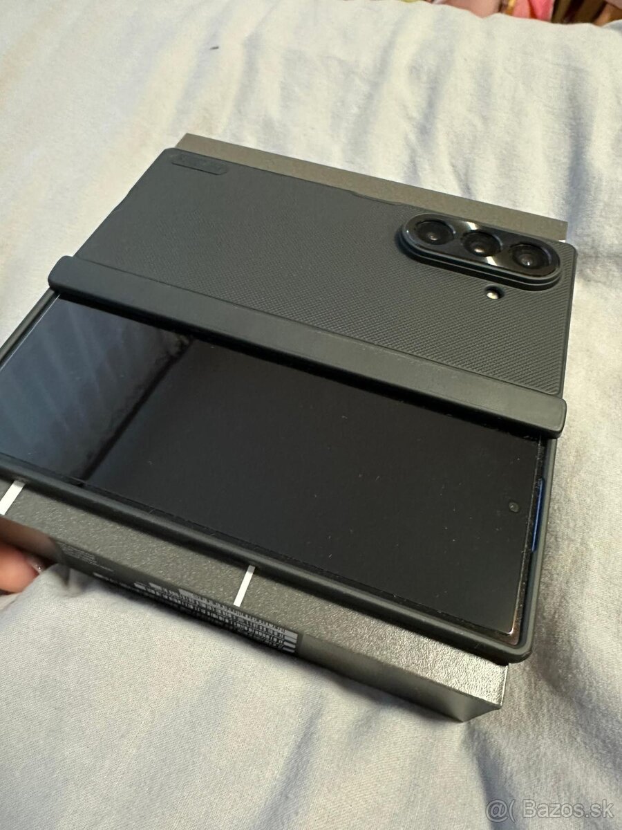 Predám Samsung Galaxy Z Fold7 512GB - MODRÁ - 2