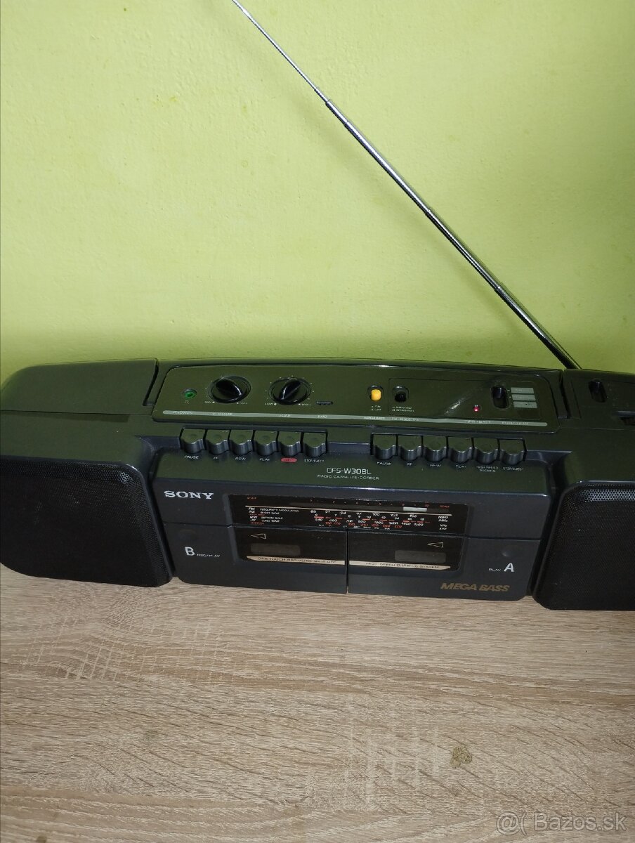 Rádio magnetofon SONY - 2