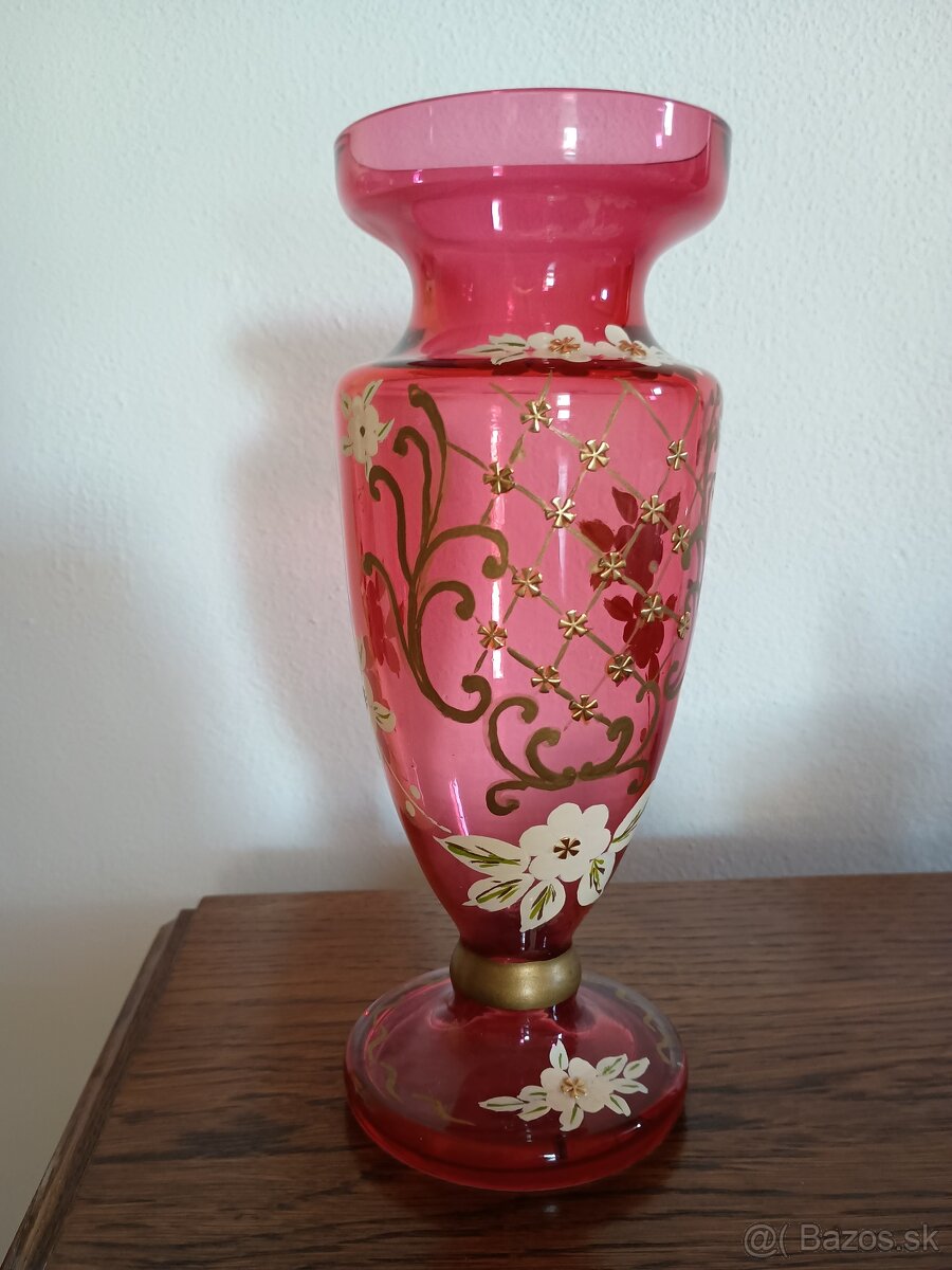 Krásna sklenená ozdobná váza - 2