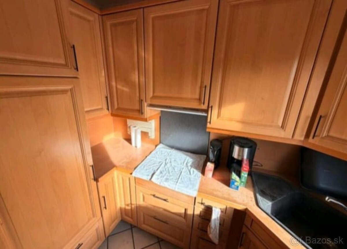 Kuchyňská linka buk masiv,5681 - 2