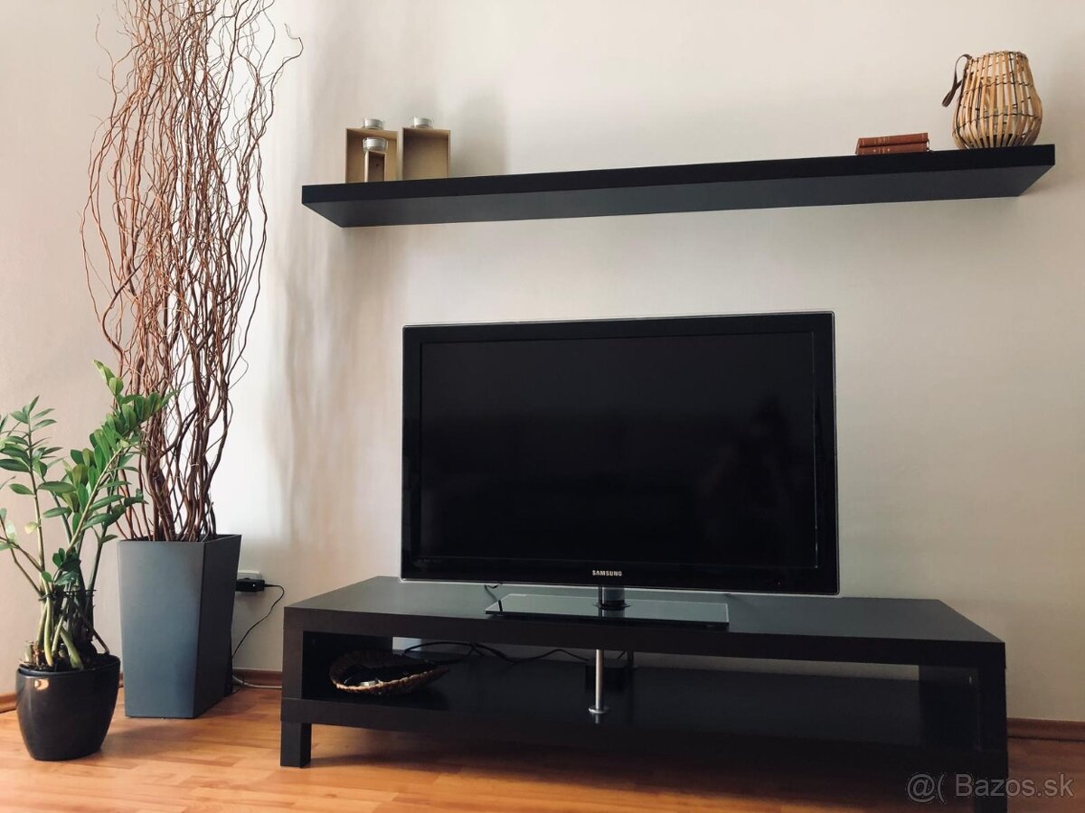 Prenájom bytu s loggiou pri jazere v časti Nové Mesto - 2