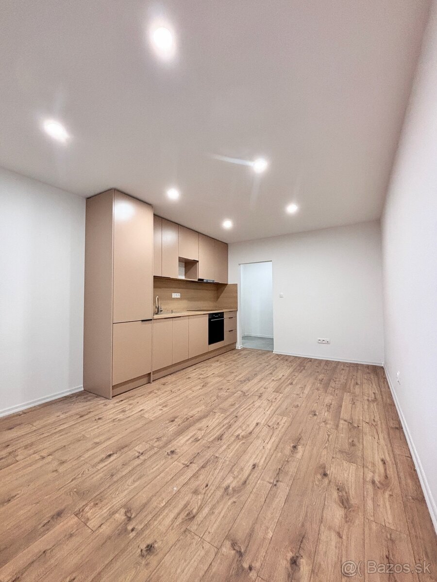 Treef - ponúka 4-izbový byt / Trnava-Na Hlinách - 2