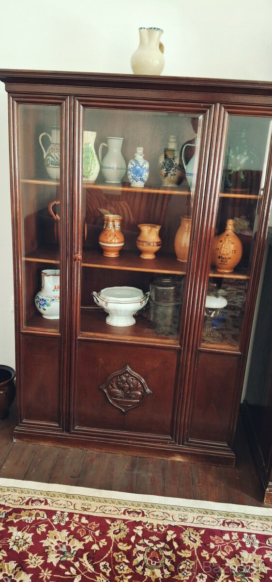 Starozitny nabytok - 2