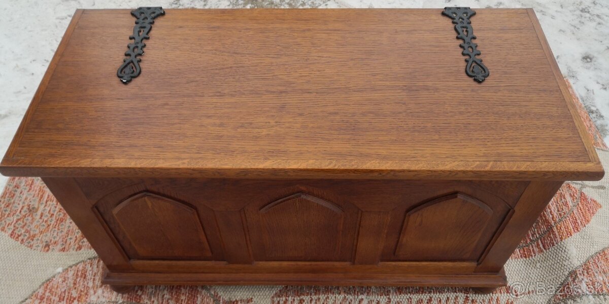 Rustikálna masivná truhla - 2