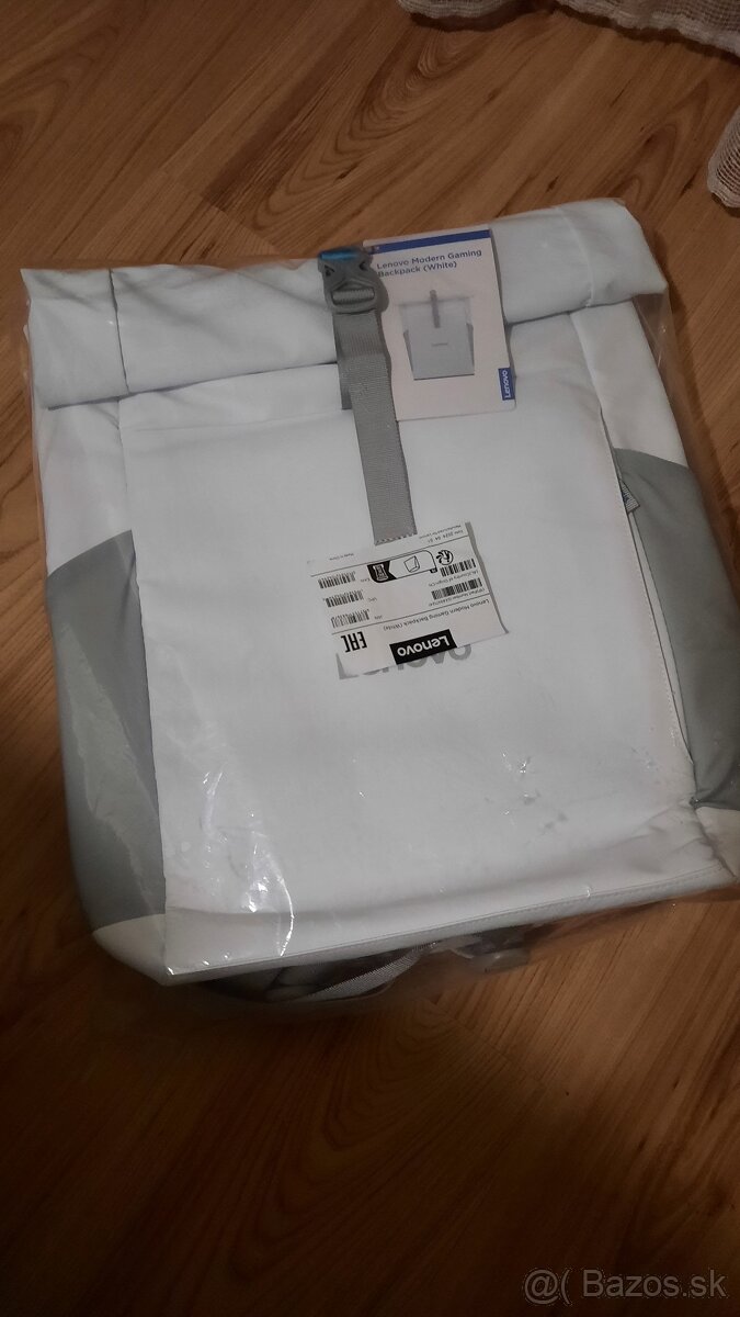 Lenovo IdeaPad Gaming Modern Backpack (White) - 2
