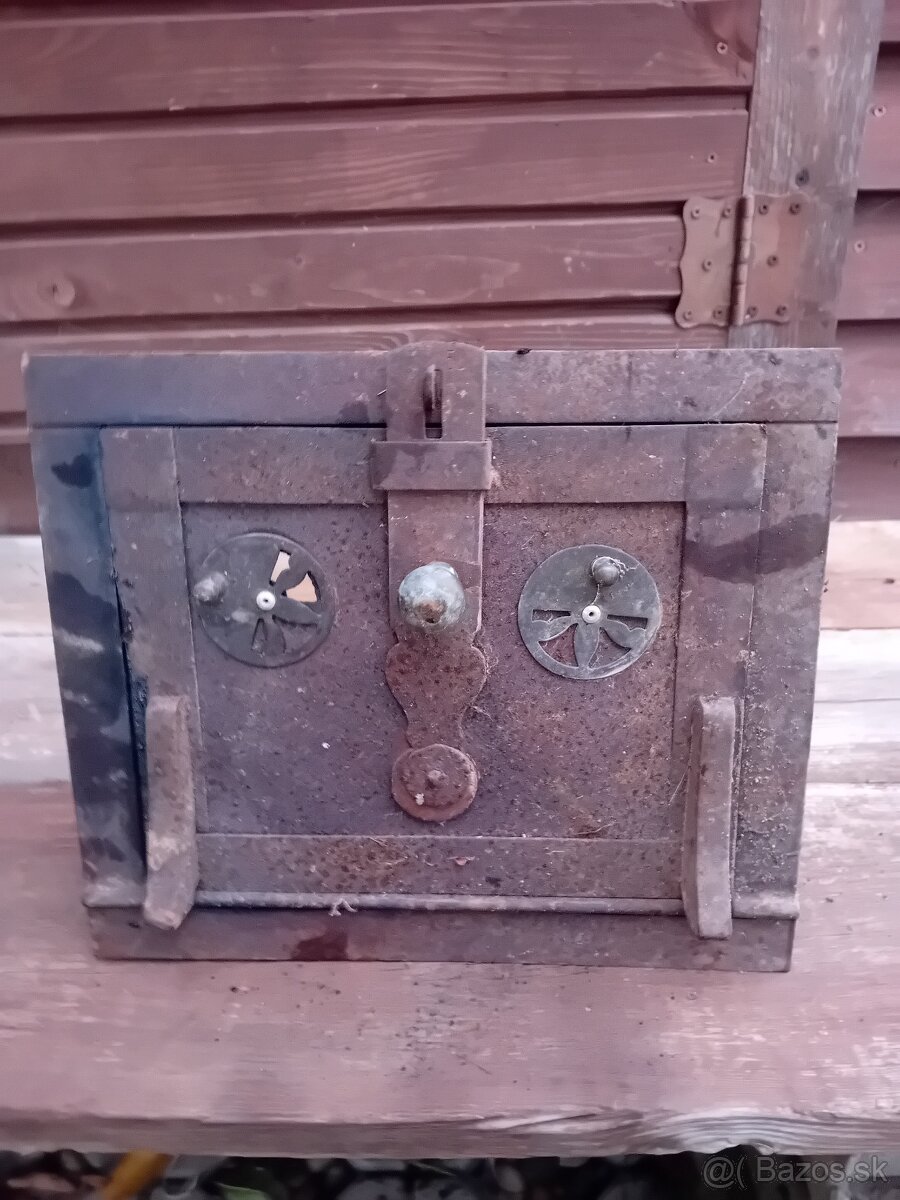 Dvierka, ohnisko, udiareň - 2