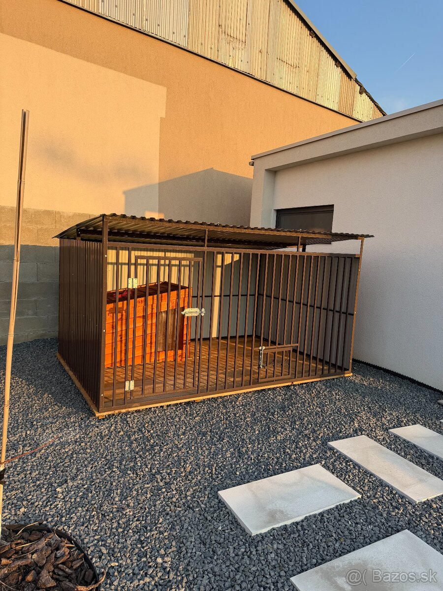 Predám zateplenú psiu búdu - 2