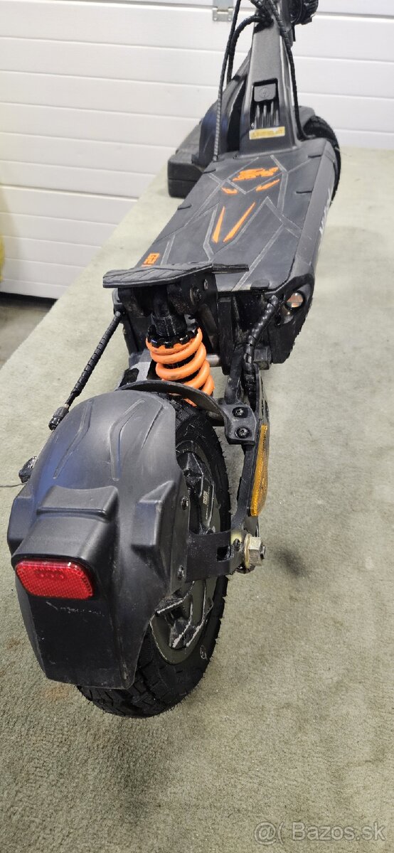 Elektrokolobezka kugo kukirin g2 master - 2