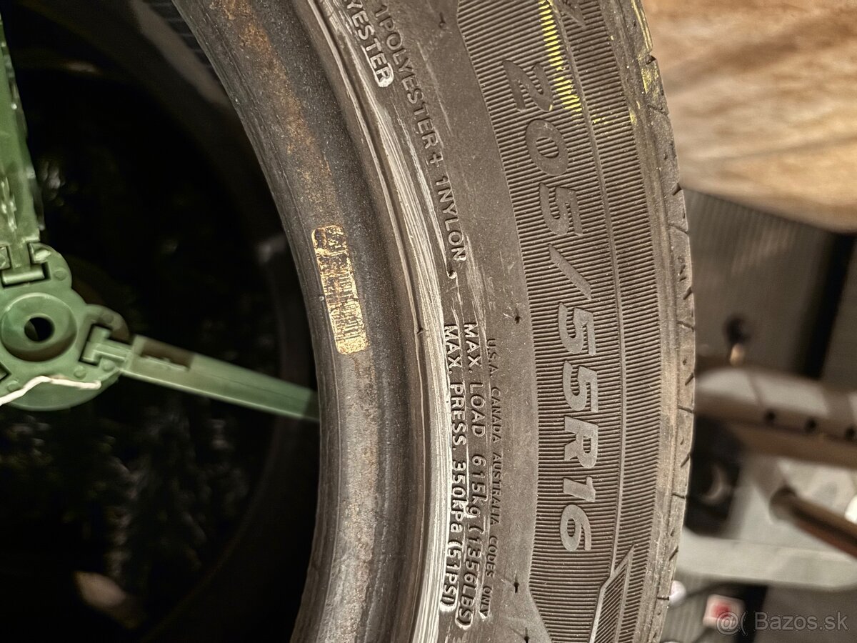 Gumy 205/55 R16 - 2