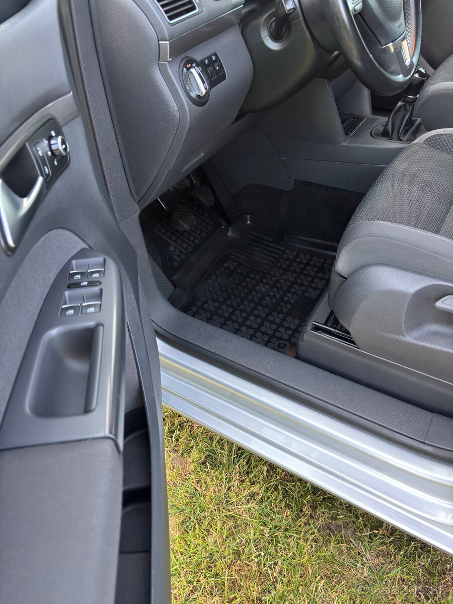 VW Touran 2.0tdi - 2