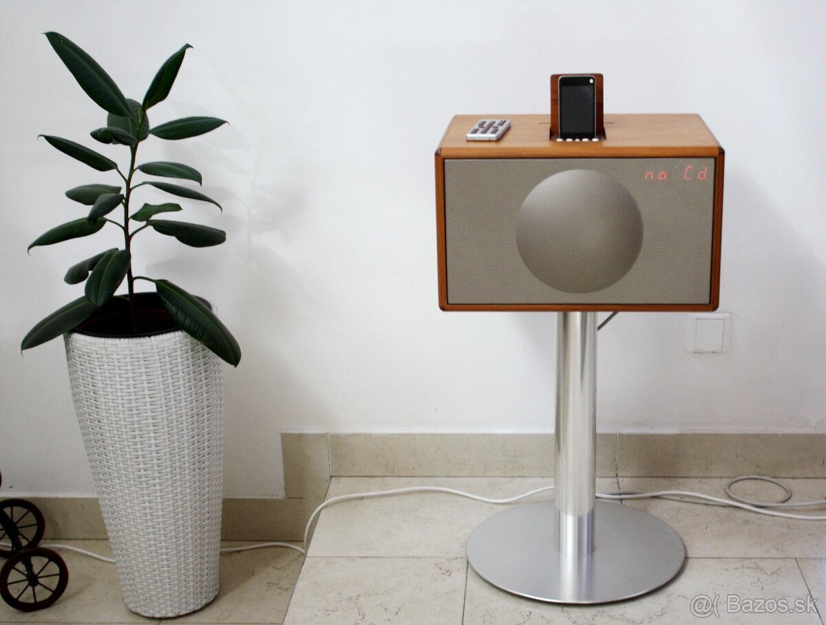 predám HI-FI GenevaSound mod. L-- /CD/MP3/FM/I-POD/AIRPLAY/ - 2