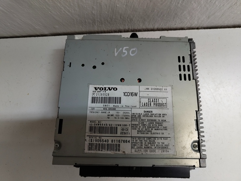 autorádio CD prehrávač Volvo C70 V50 31260532 40€ - 2