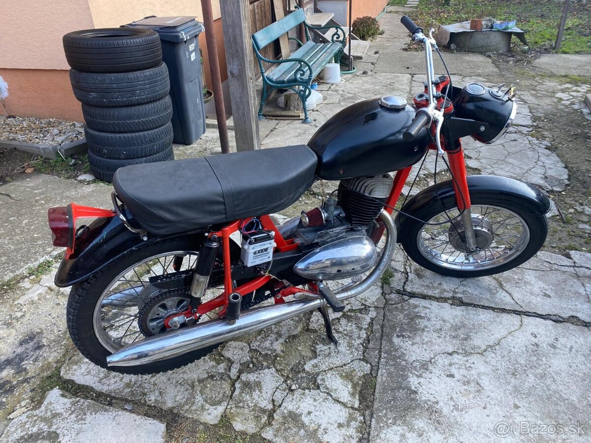 Jawa 250/590 californian - 2