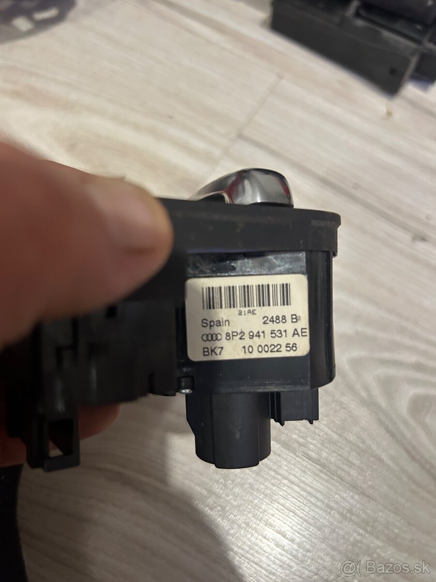 Audi a3 8P vypinac svetiel - 2