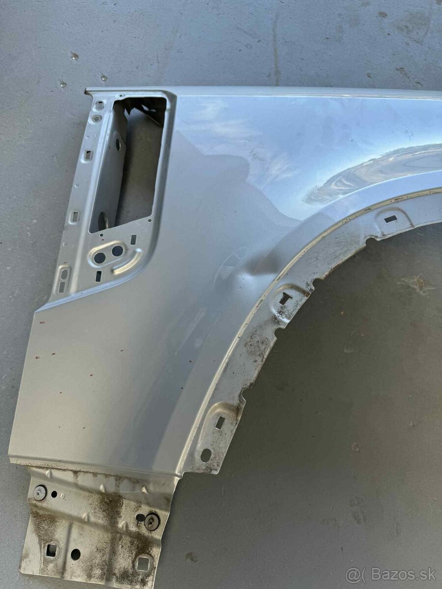 Land Rover Defender (II) Pravý predný blatník - 2