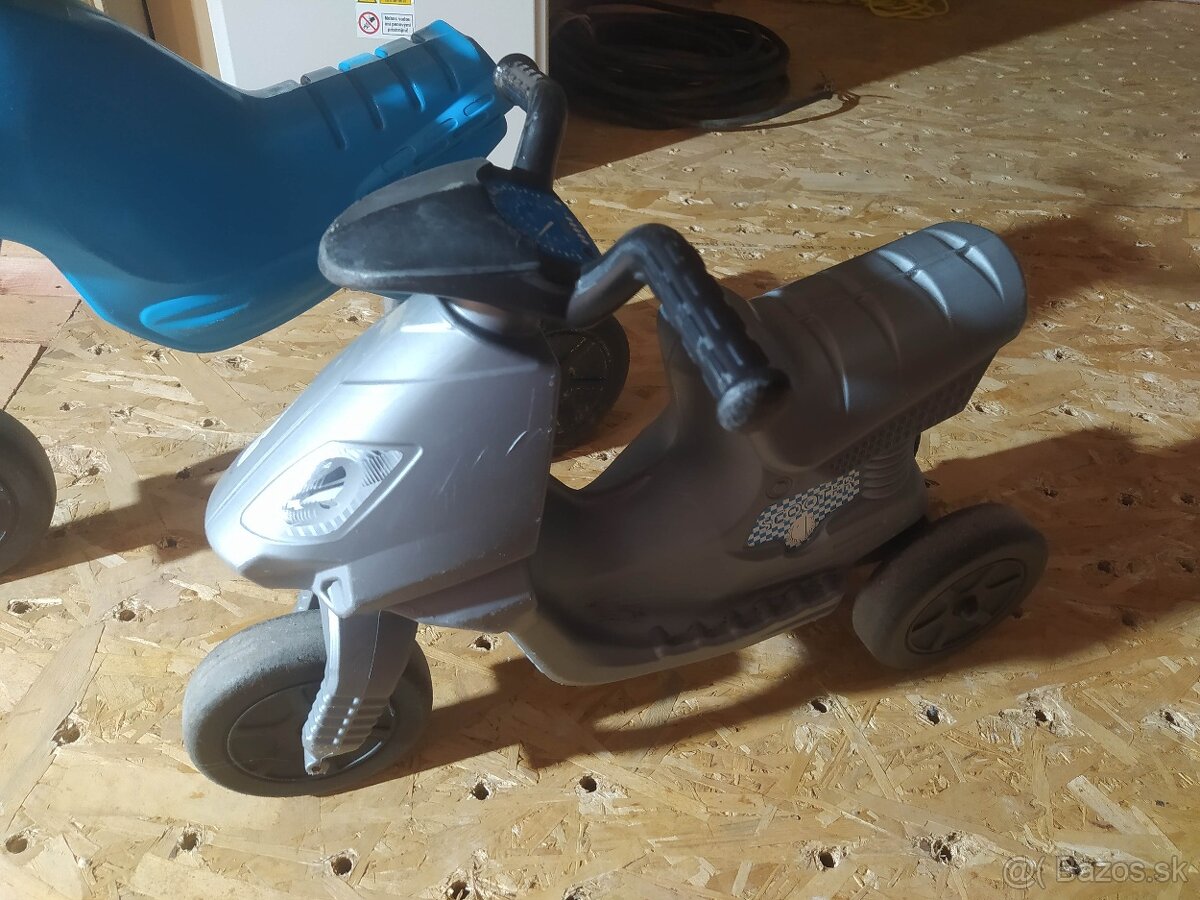 Darujem detske odrazadlo motorku - 2