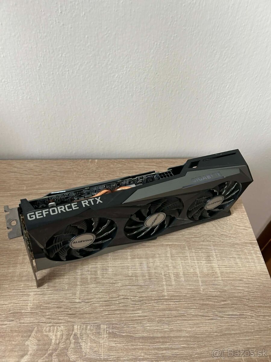 Gigabyte GeForce RTX 3050 GAMING OC 8G - 2