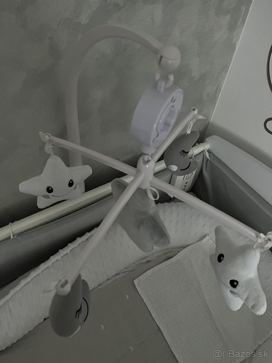 Kolotoč na postieľku - 2