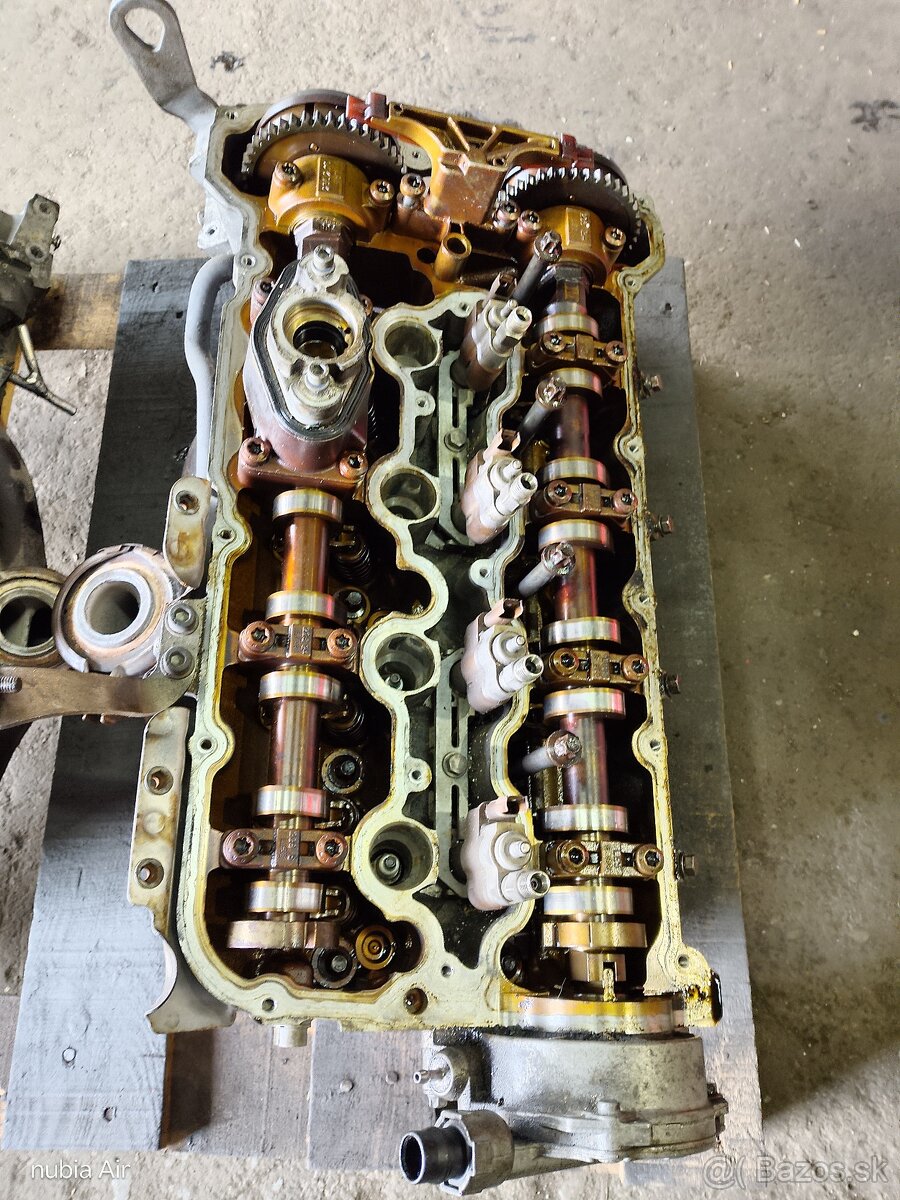 BMW N63b44A hlava motoru - 2