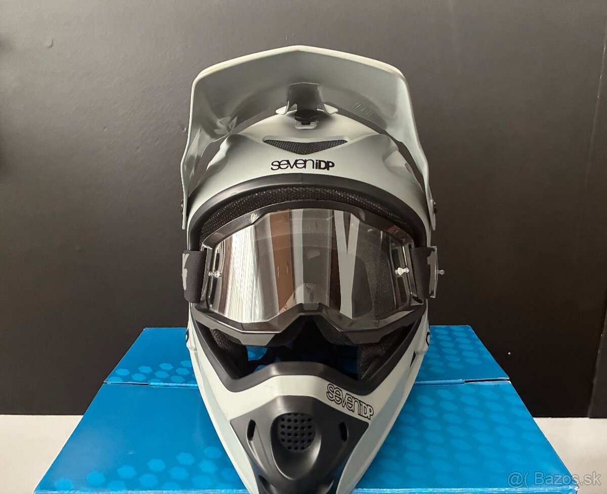 Prilba sevenIDP (s) +okuliare - 2