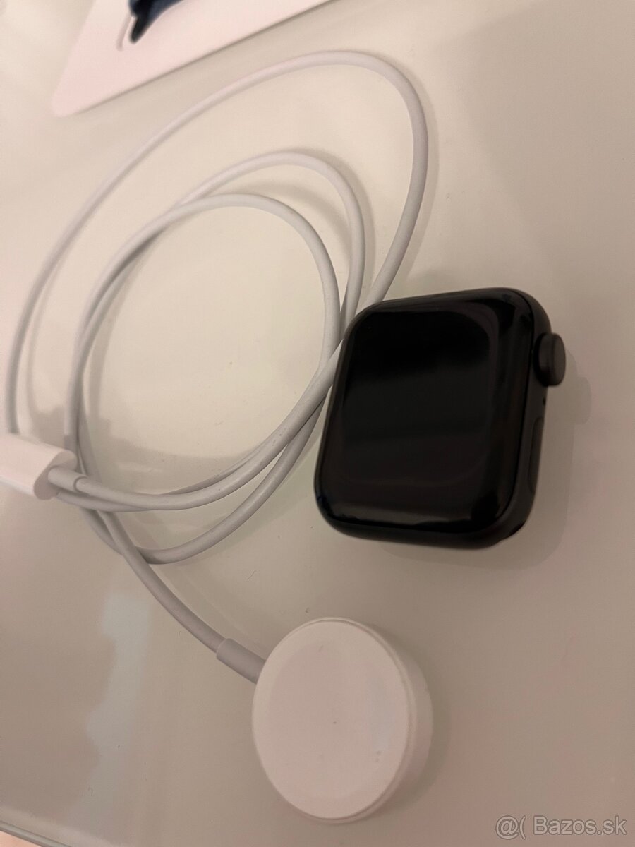 Apple watch SE Nike - 2