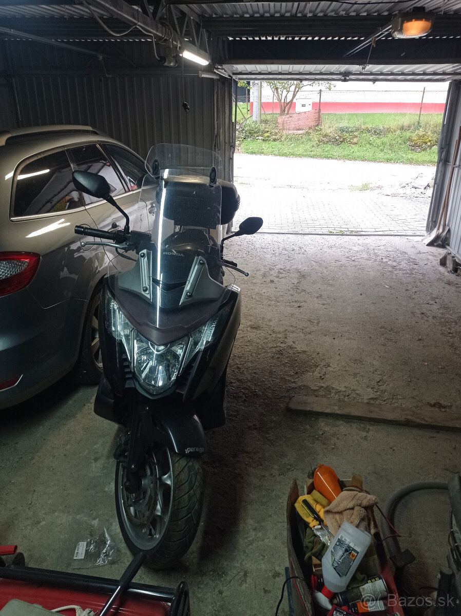 Predám motocykel Honda NC700D Integra - 2