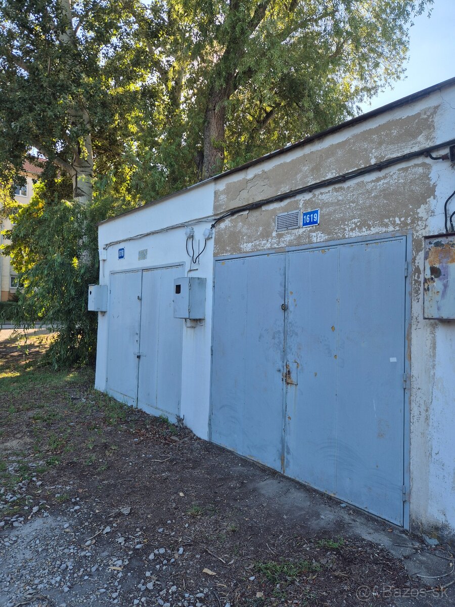 GARÁŽ NA UL.ODBORÁROV V KN. - 2