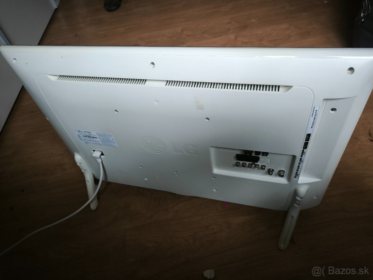 Predám Smart TV LG 32" 80 cm - 2