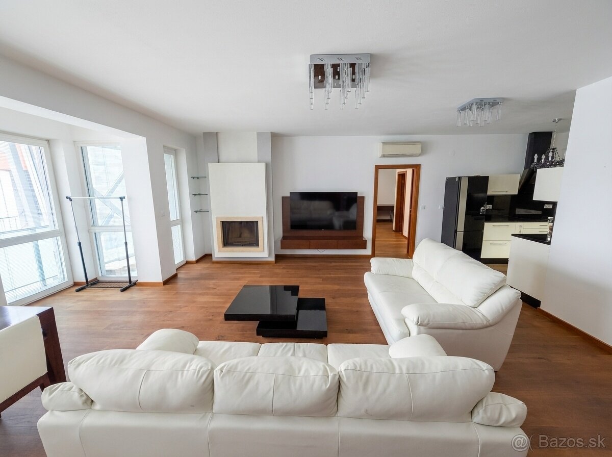 Luxusný, veľkometrážny byt 137m2 s 2 terasasami v Centre - 2