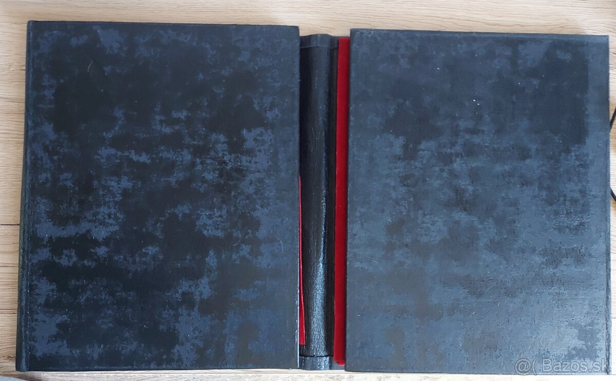 Album na odznaky - štvordielny - 2