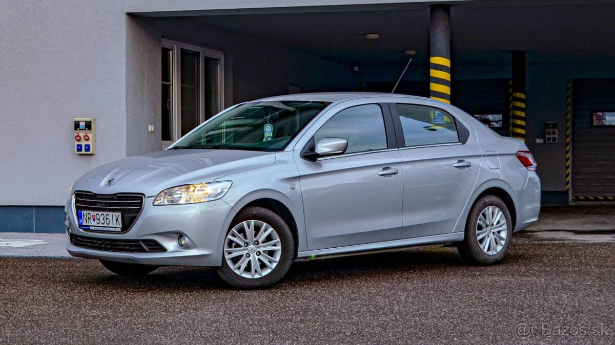 Peugeot 301 1.2 PureTech Allure - 2