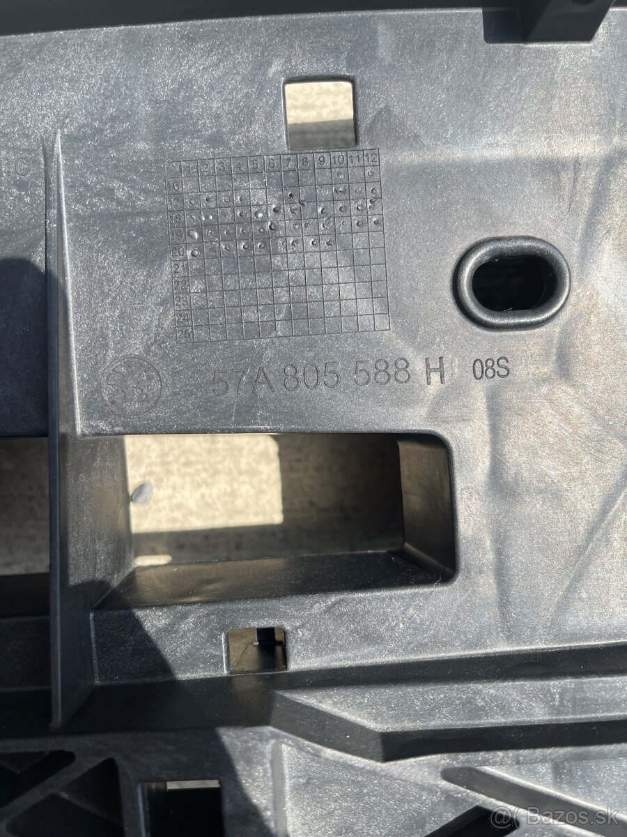 Chladičová stena Škoda Karoq - 2