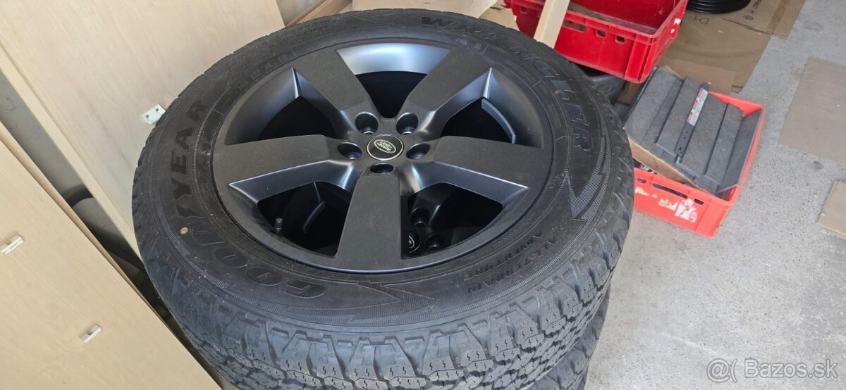 Disky + pneumatiky na Land Rover Defender 2024