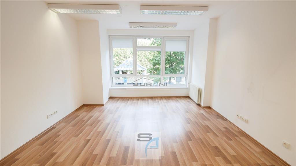 Kancelária na prenájom – 100 m2 s výhľadom na... - 2