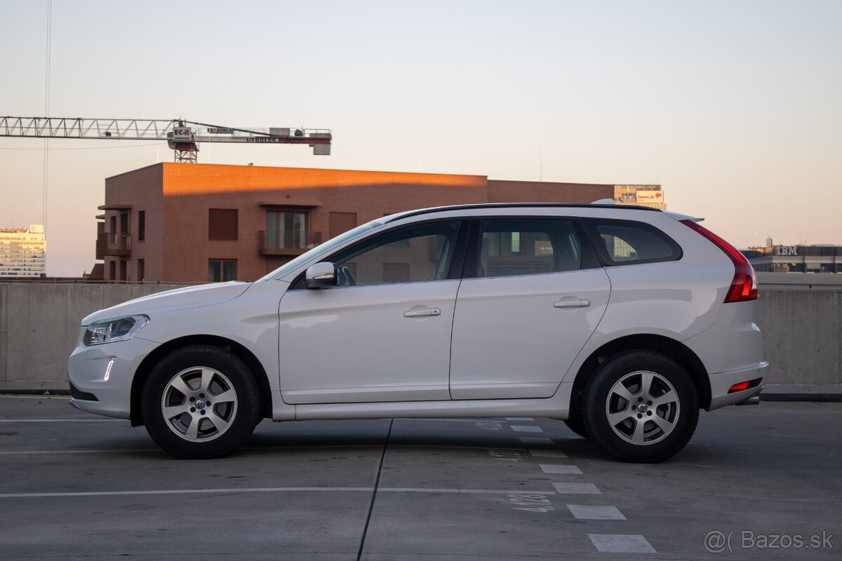 Volvo XC60 D3 Kinetic Geartronic - 2