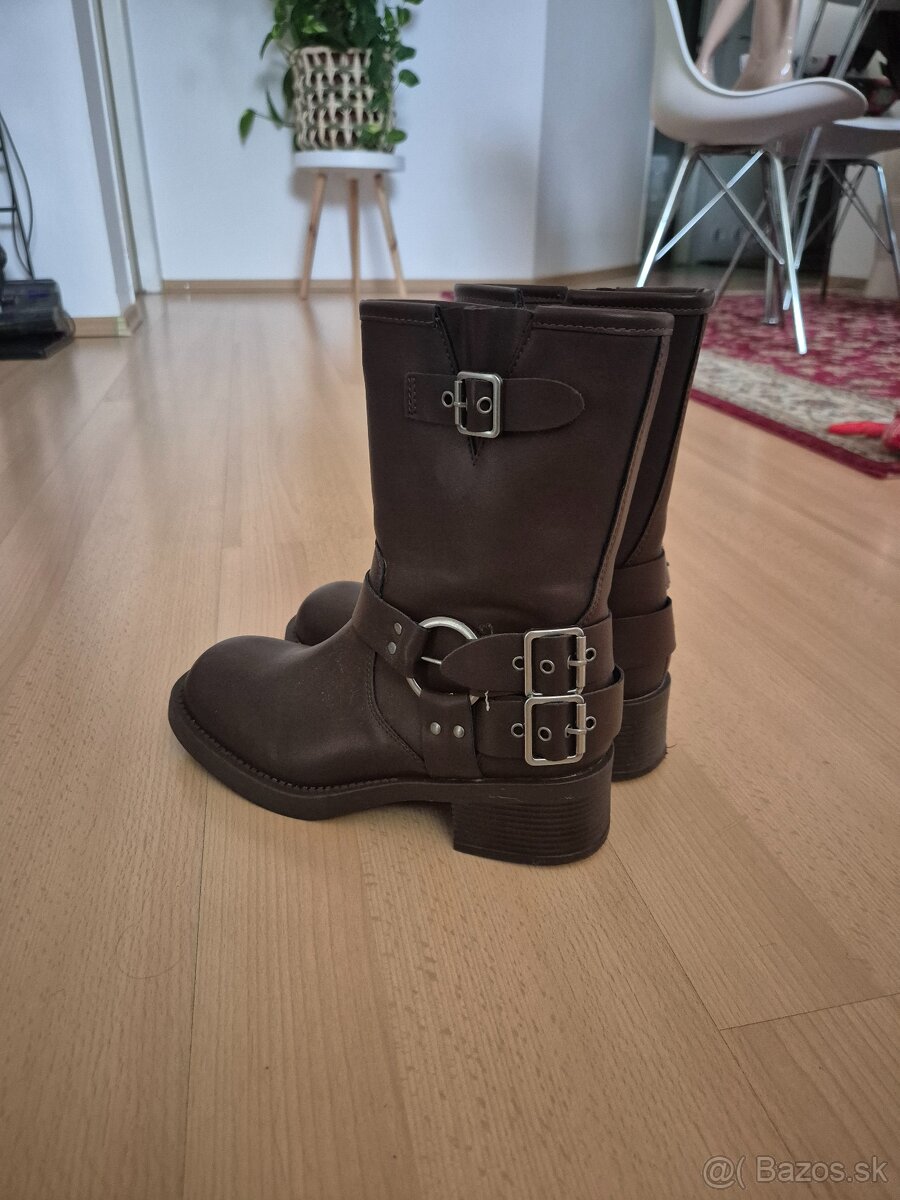 Čižmy a gumáky veľkosť 38 - 2