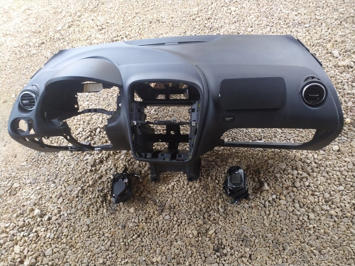 Prístrojová doska - 2