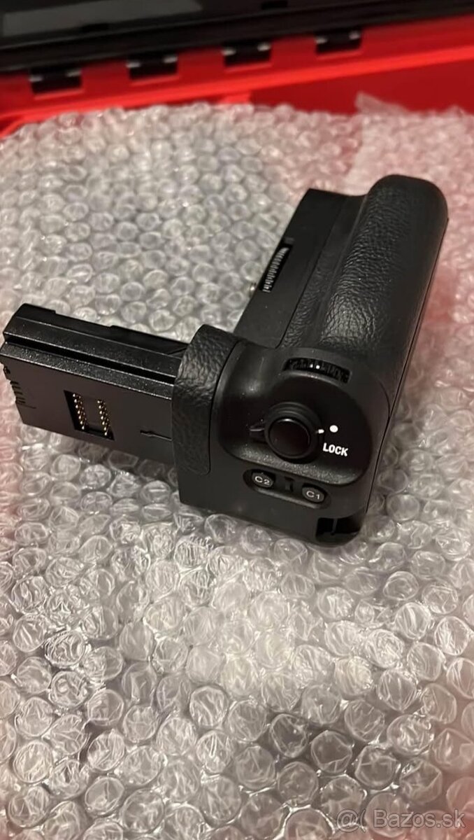 vertikální grip Sony pro Sony a7R a a9 - 2