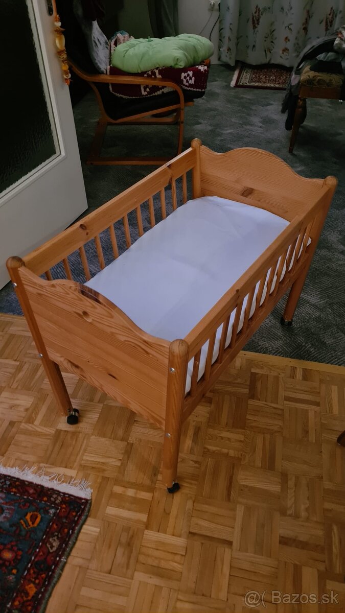 Predám postieľku/kolísku IKEA - 2